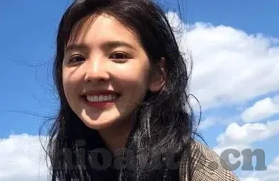 麻豆传媒在线看-探寻互联网文化与个人道德边界，麻豆传媒现象的反思
